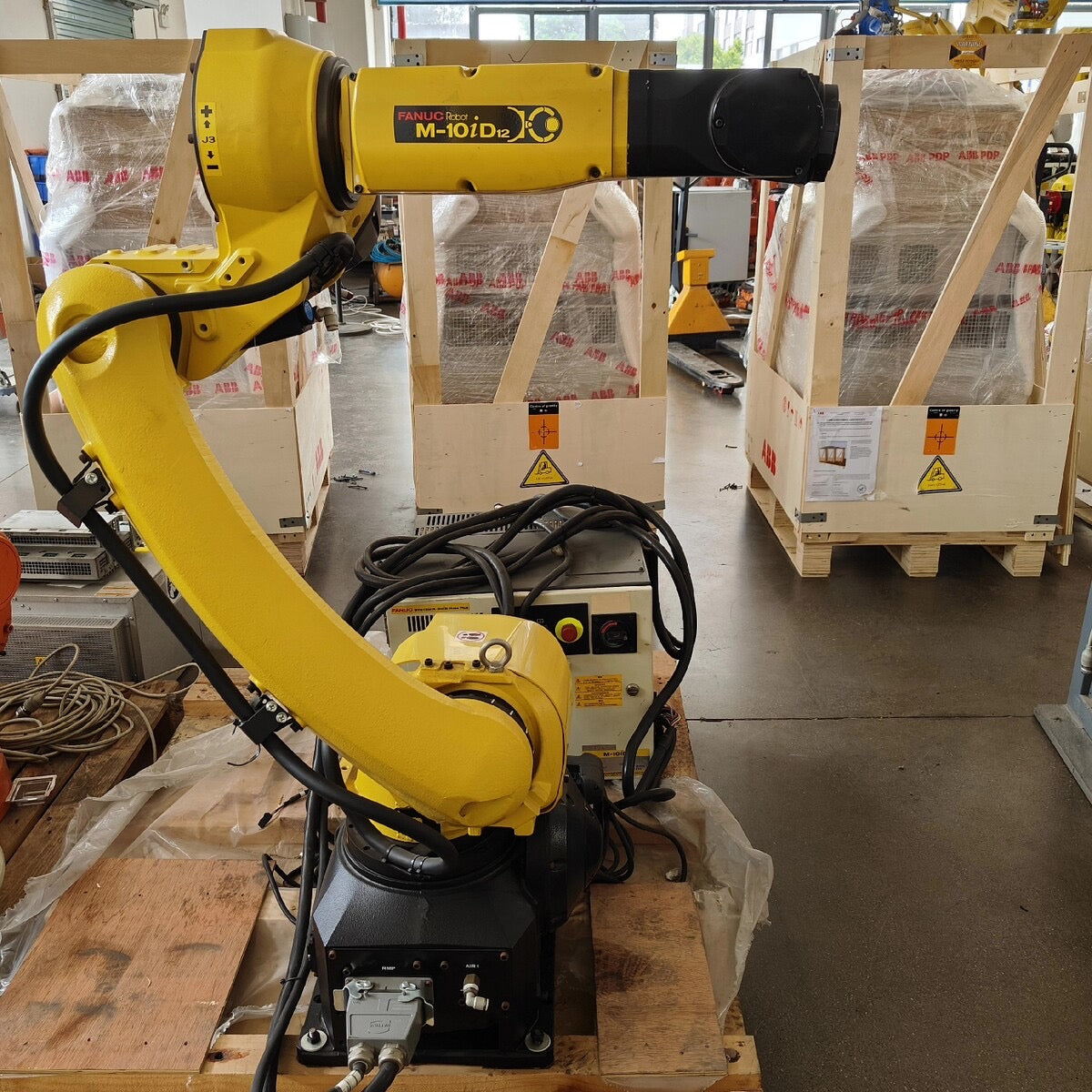 Surplus FANUC M10iD/12 General-Purpose Robot For Welding & Handling
