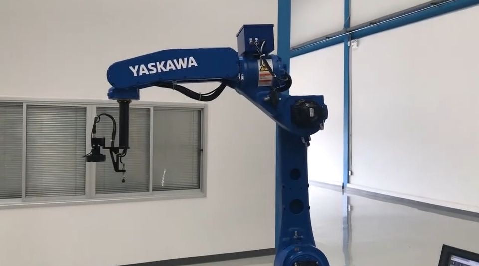 Used YASKAWA MOTOMAN GP25 6-Axis Industrial Robot 25kg Payload 1730mm Reach YRC1000