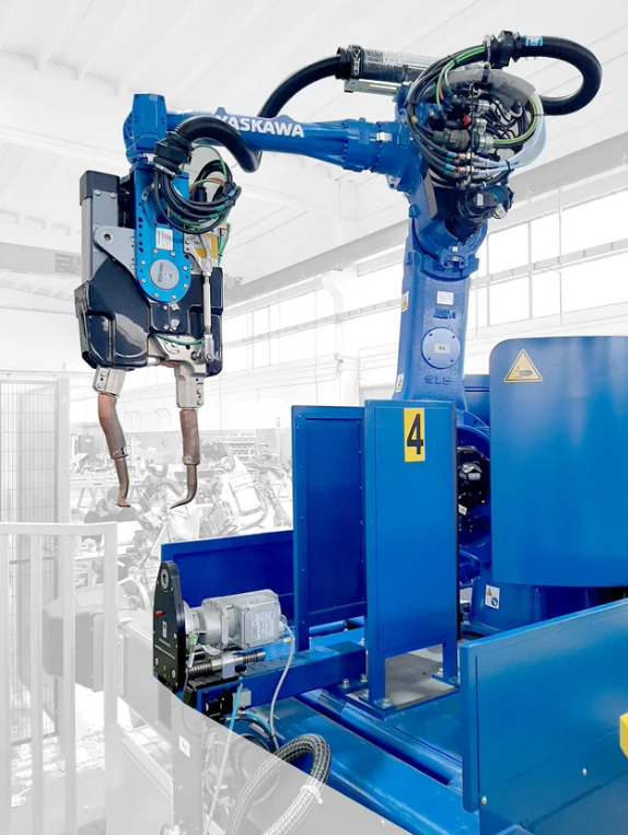 Used Motoman SP225H Hollow‑Arm Spot Welding Robot, 225kg Payload 2702mm 6‑Axis Floor‑Mount Robot