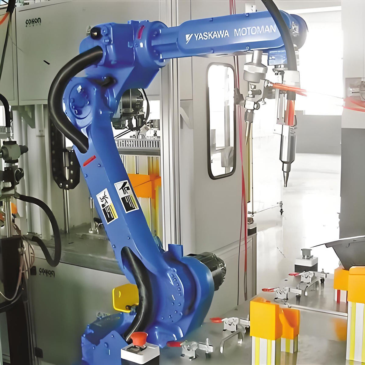 Used Motoman SP225H Hollow‑Arm Spot Welding Robot, 225kg Payload 2702mm 6‑Axis Floor‑Mount Robot