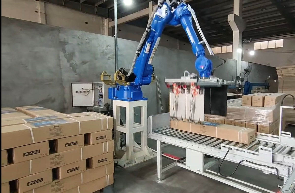 Second-hand Yaskawa PL800 Industrial Robot, 800kg 3159mm, Ex-factory Robot For Extra-Heavy Workpiece Stacking