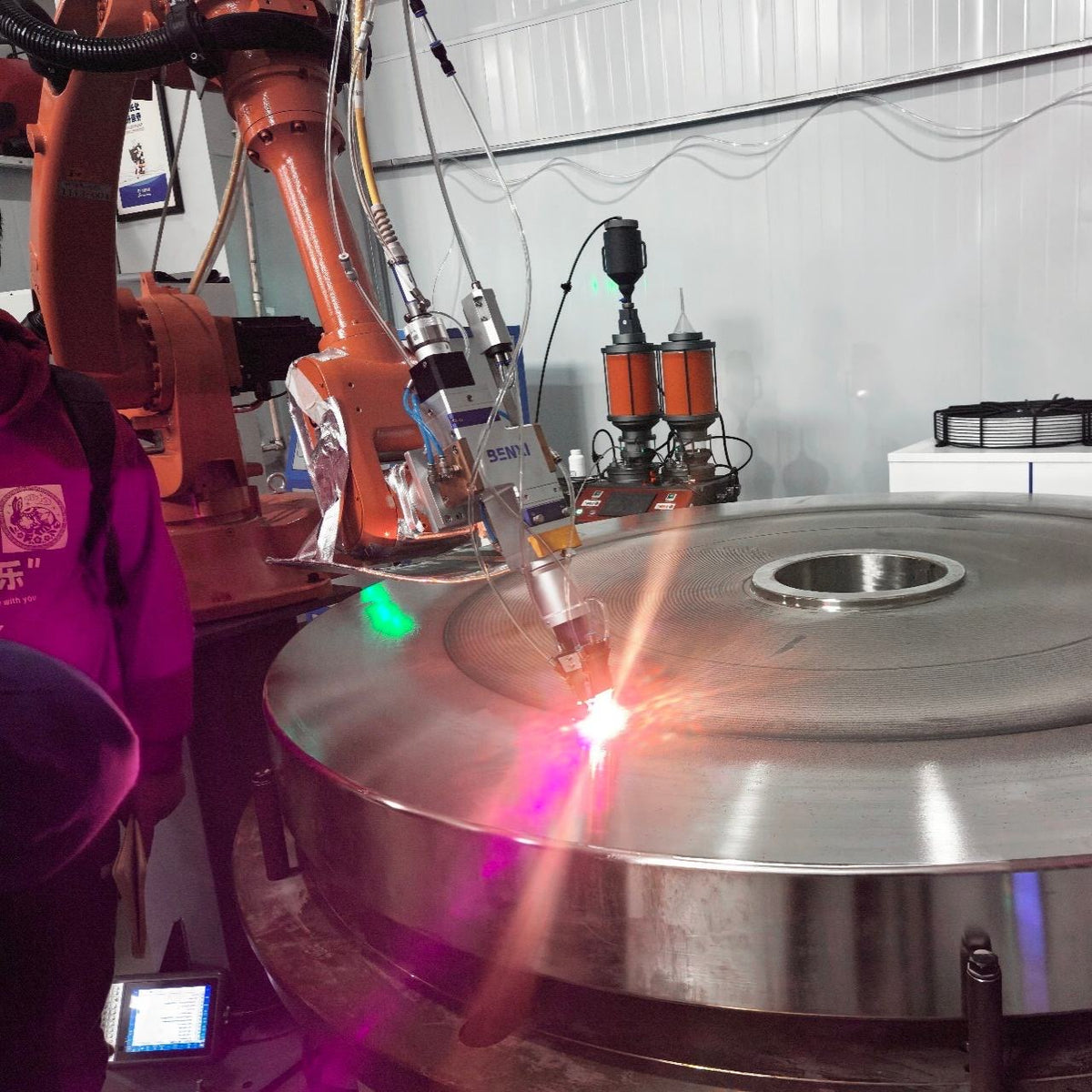 Used KUKA KR8 R1640‑2 Cybertech Nano 6‑Axis Robot Arm, 8kg Payload 1640mm Reach | Handling Welding Robot