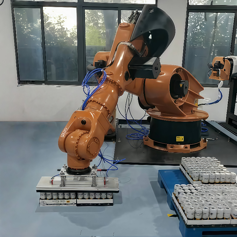 Ex-industrial KUKA KR 150 R2700-2 F Foundry Robot | 150kg IP67 Die Casting