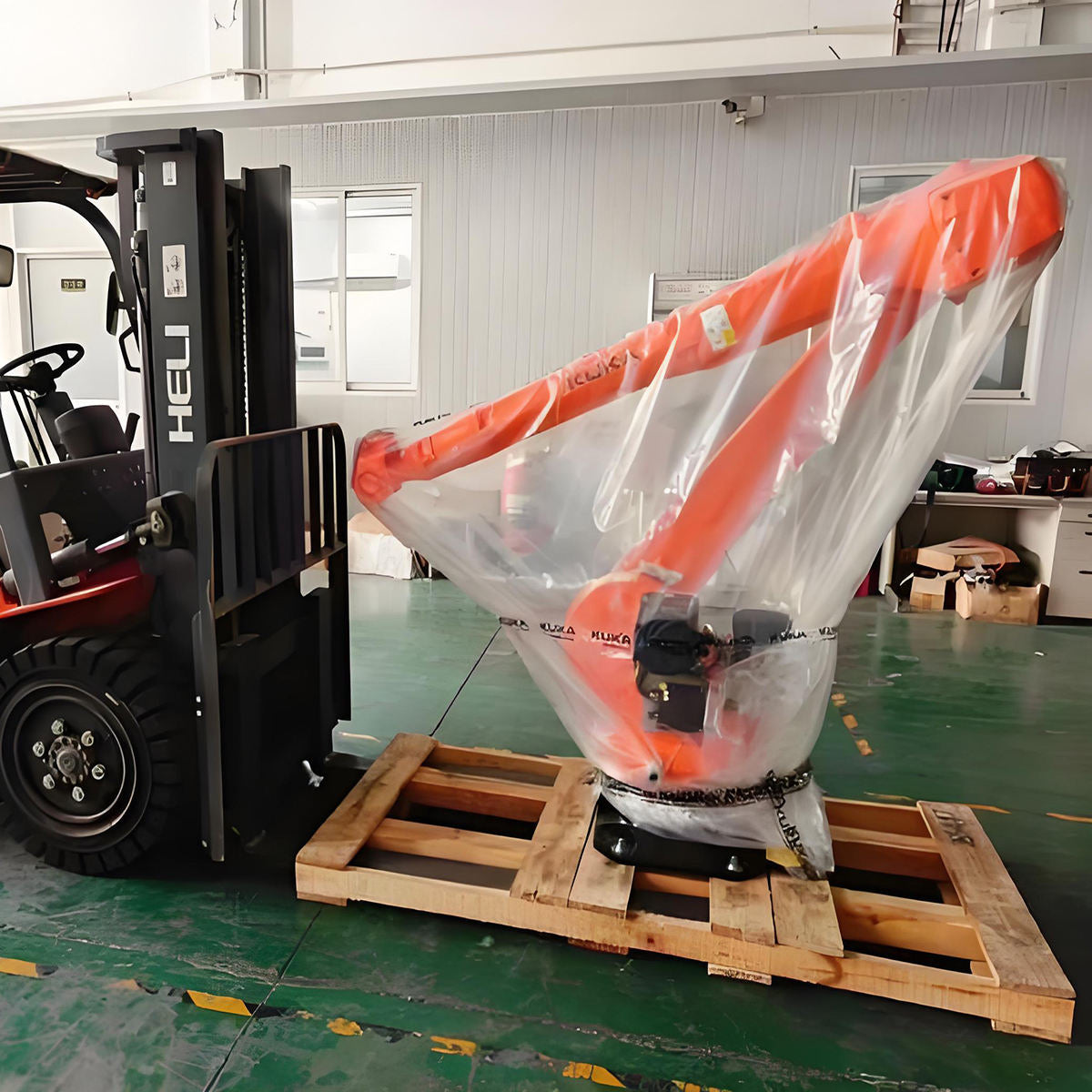 Pre-owned KR70R2100-2 HO IONTEC-2 Heavy-Cycle Medium-Heavy-Load Automation Robot