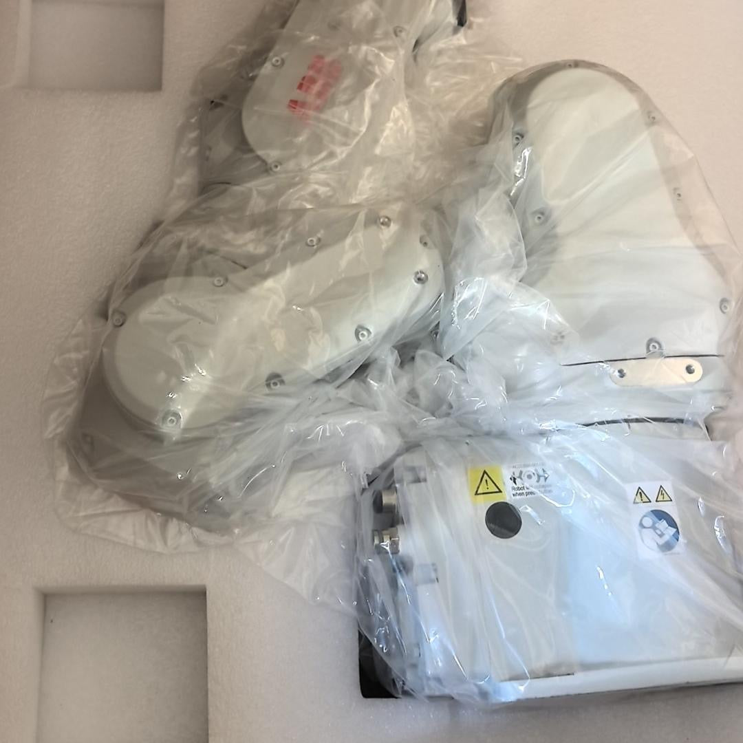 Refurbished Used Pre owned ABB IRB 1200 5/0.9 Gen2 6 Axis Robot,5kg Payload 0.9m Reach, Fully Overhauled Second hand Compact Robot for Assembly & Machine Tending
