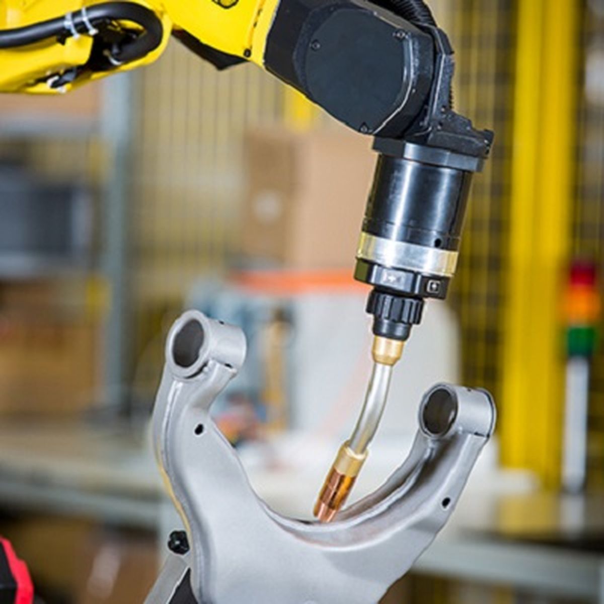 Factory-surplus FANUC ARC-Mate 100iD/10L Robotic Manipulator, Expanding Welding Coverage For Oversized Work-Piece Processing