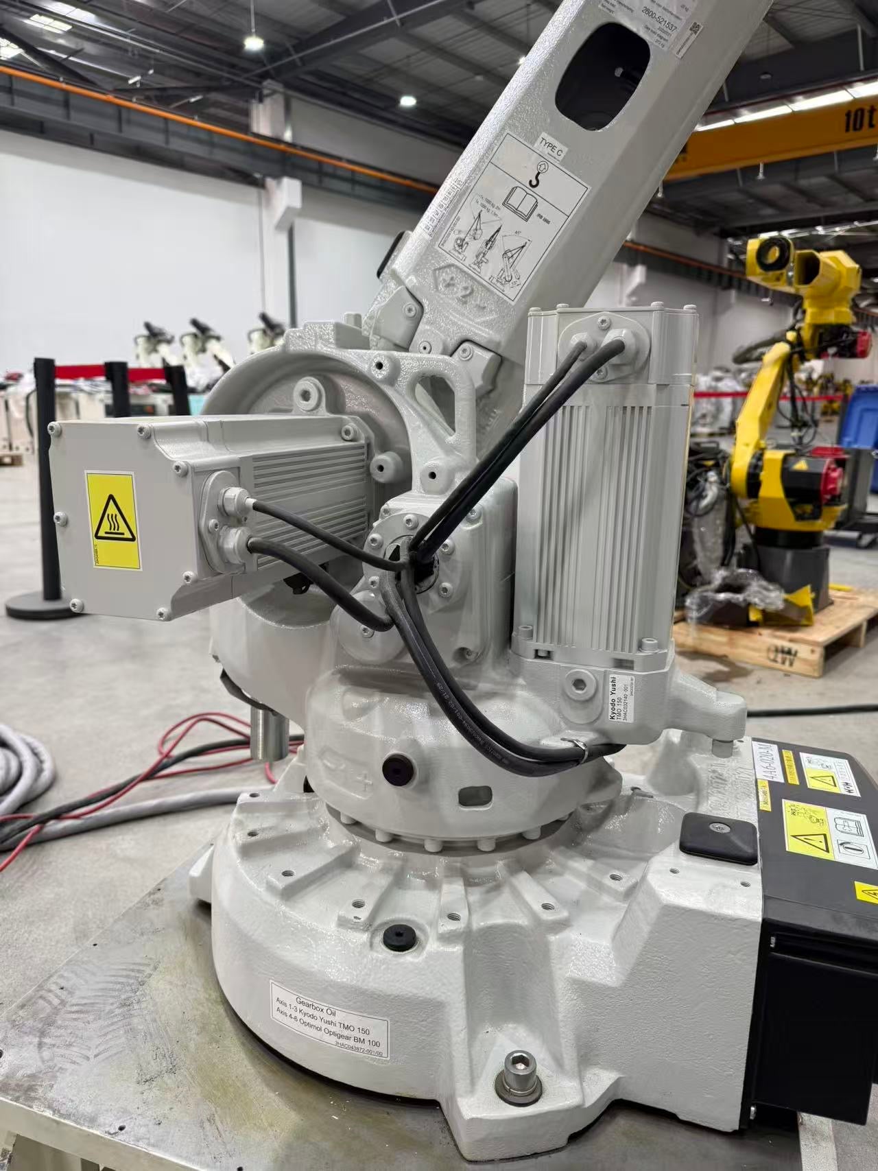 Used ABB IRB2600-20/1.65 6 Axis Articulated Robot,20kg Wrist Payload, 1650mm Reach, IRC5 Controller