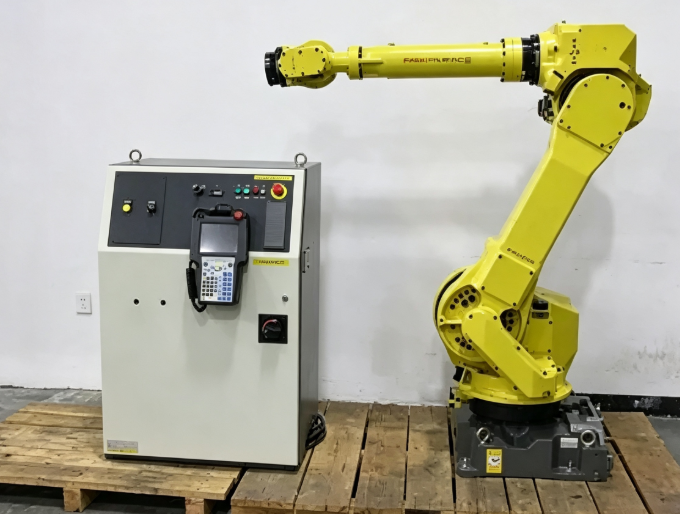 Used FANUC M-710iC/12L 6-Axis Robot, 12kg Payload 3123mm Long Reach Refurbished Robot For Arc Welding Dispensing