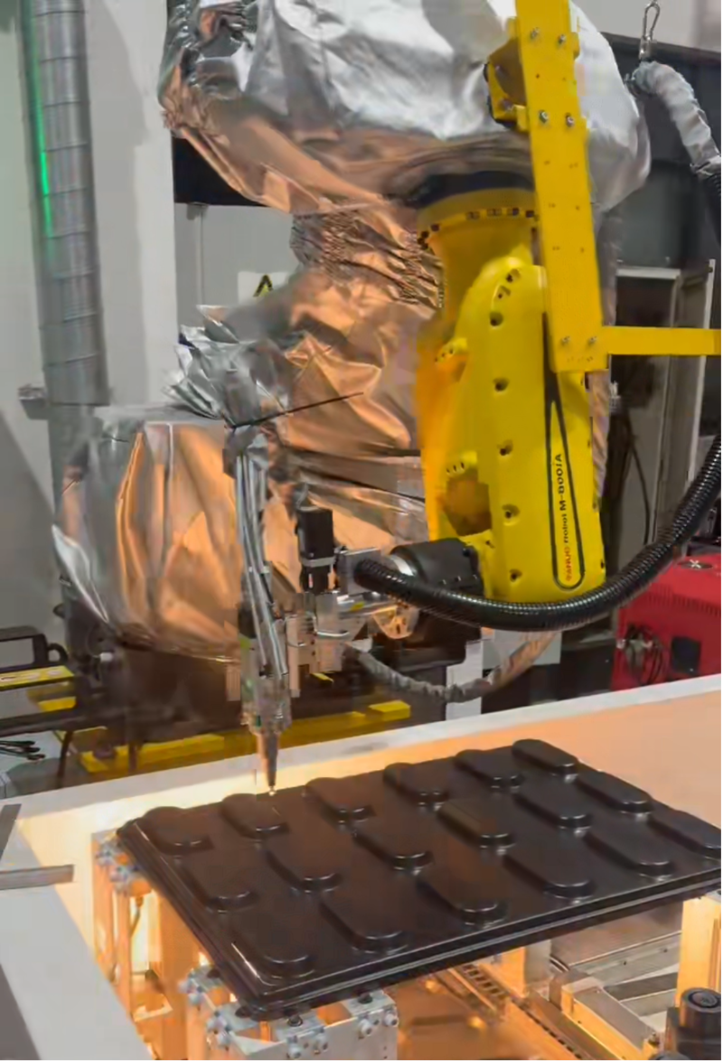 Used FANUC M-900iB/280 6-Axis Heavy Payload Robot 280kg Payload 2655mm Reach for Heavy-Duty Spot Welding, Layer Palletizing, Heavy Material Handling