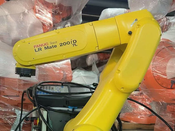 Pre-owned FANUC LR-Mate 200iD/7WP Wash-Proof 6-Axis Robot, High-Pressure Rinse-Capable For Wet & Splashing Workshops