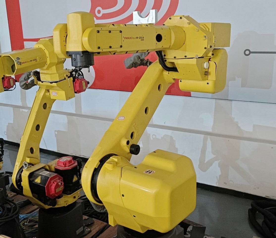 Second-hand FANUC M-20iA/35M Heavy Duty 6-Axis Robot for Heavy Fixture & Thick Workpiece Automation
