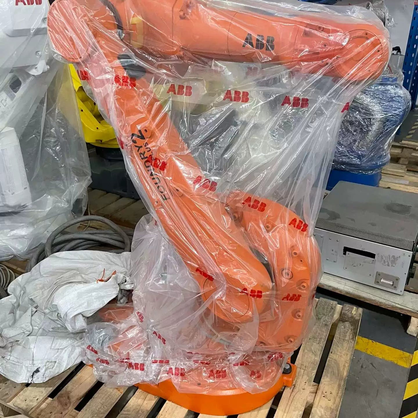 Refurbished / Used ABB IRB 1600‑10/1.45 6‑Axis Articulated Robot, Second‑hand Robot Arm |10kg Payload,1.45m Reach,Multi‑Mounting Industrial Manipulator In Stock