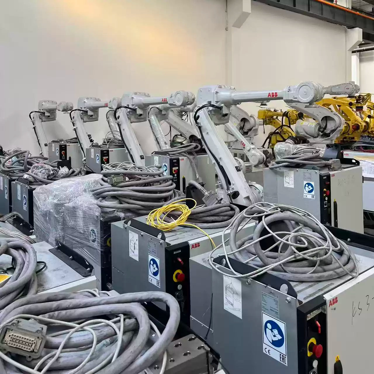 Refurbished Used Pre owned ABB IRB 1100 4/0.475 6 Axis Robot,4kg Payload 0.475m Reach, Fully Overhauled Second hand Ultra compact Robot for 3C Precision Assembly