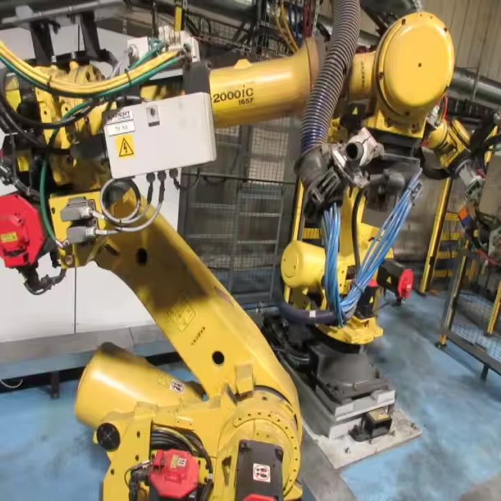 Ex-production FANUC R-2000iC/125L 6-Axis Long-Reach Robot 125kg Payload 3100mm Reach for Long-Range Spot Welding & Material Handling