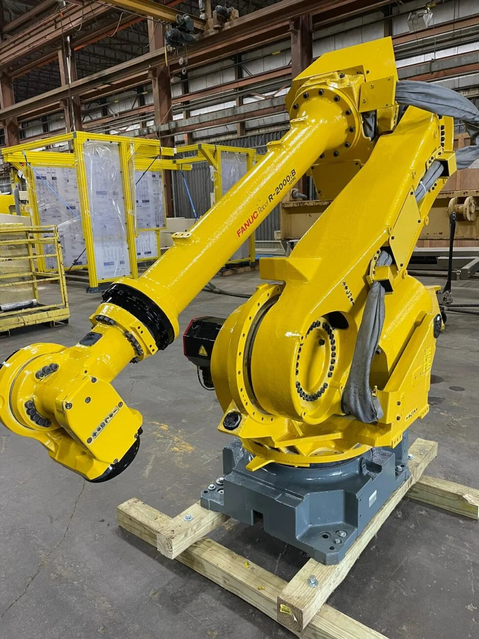 Factory-retired FANUC R-2000iB/100P Extended-Stroke Robot for Super Wide Workstation Automation